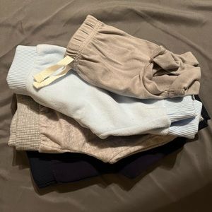 4 pair of new newborn pants